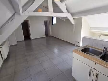 coup de cœur au centre de soignies – appartement lumineux 2