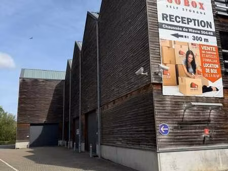 box de stockage a wavre  flexible  sécurisé  de 2 m² a 90 m²