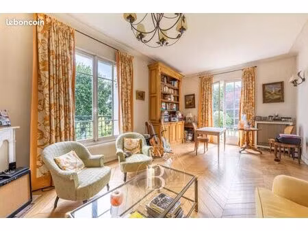 maison 6 pièces 185 m²