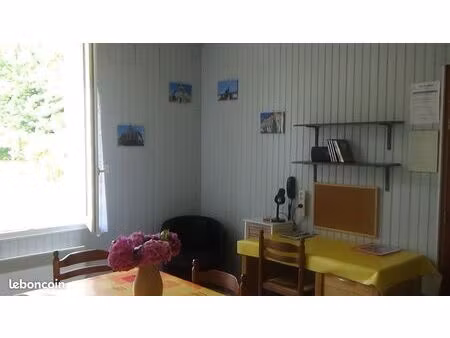 année scolaire  étudiant(e)  dieppe  f1 de 34m² vue sur jardin  place parking privative
