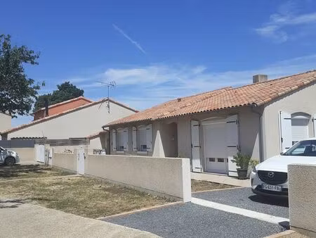 maison rez de chaussée st benoit