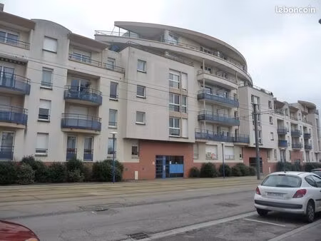 loue studio 36m2 avec parking quartier voltaire