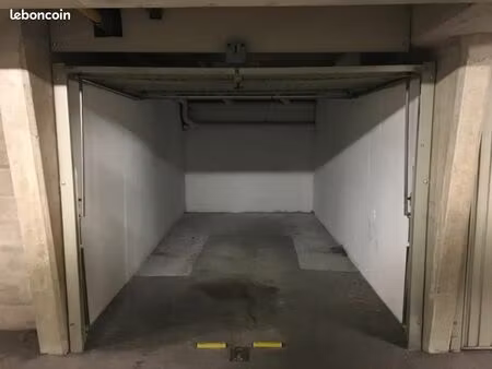garage/box 12 m² acheres