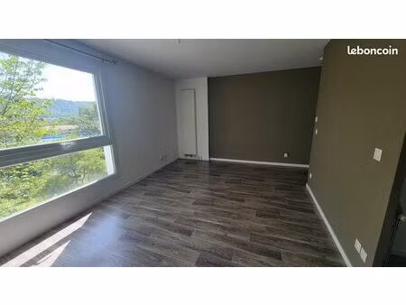 t2 de 43m² à rouen avec parking - immeuble de 2009 - proche transports en commun
