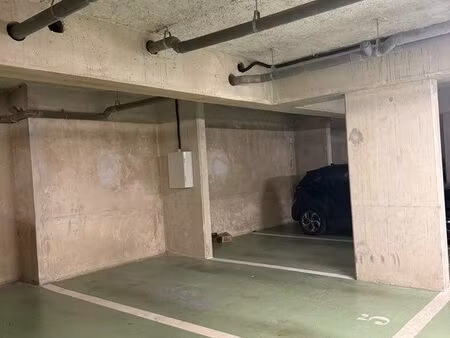 place de parking sous sol -1