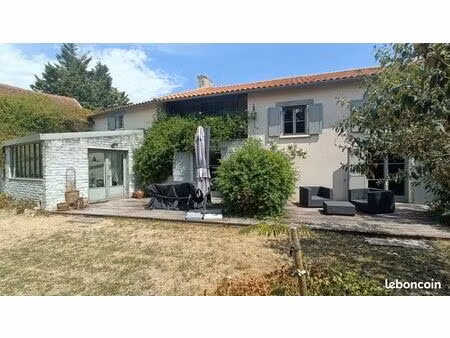 maison 7 pièces 192 m²