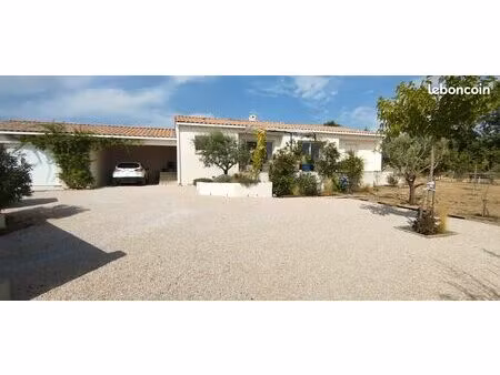 villa contemporaine récente – 4 chambres – pièce de vie 52 m² – dpe a – terrain 1 034 m²