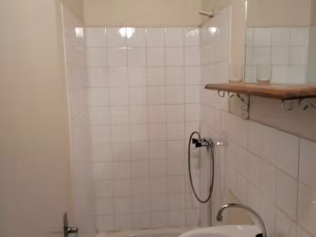 loue p2 meublé