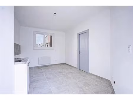 location appartement 1 pièce 19 m² à perpignan (66000)  400 €