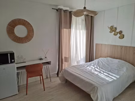 location meublée chambre 1 pièce 12 m² à saumur (49400)  300 €