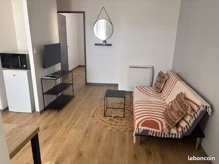 location f2 étudiant