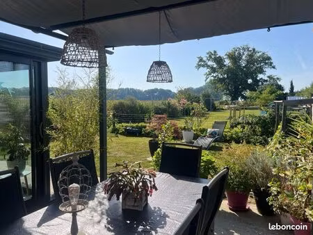 maison à la campagne