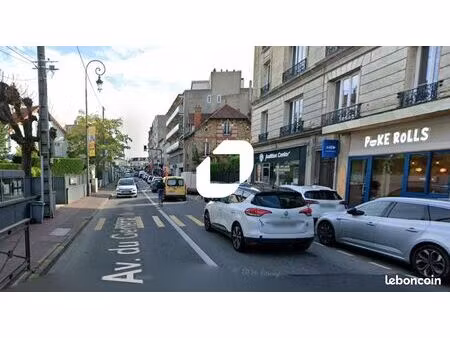 local commercial 105 m²