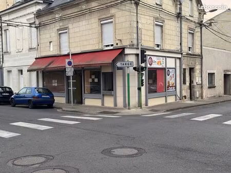 local commercial 45 m² — emplacement d'angle n°1