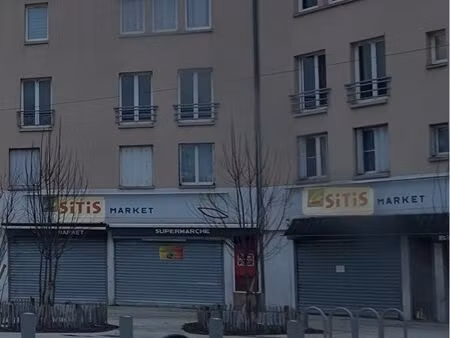 limay local commercial 60 à 200 m² emplacement n°1 gare