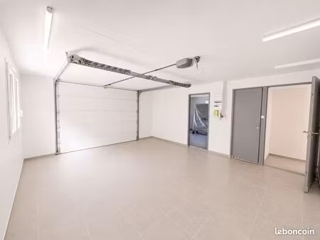local professionnel avec garage