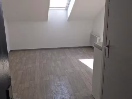location appartement 1 pièce 12 m² à nantes (44000)  445 €