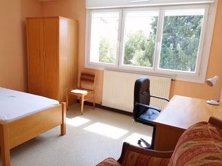 location meublée appartement 1 pièce 12 m² à nantes (44000)  470 €