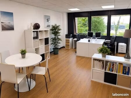 bureaux / postes de travail à louer croissy-beaubourg