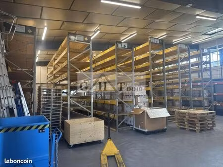 local industriel 420 m²