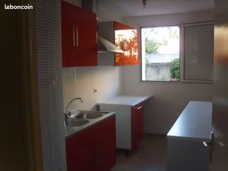 melun particulier loue f2 rez de jardin