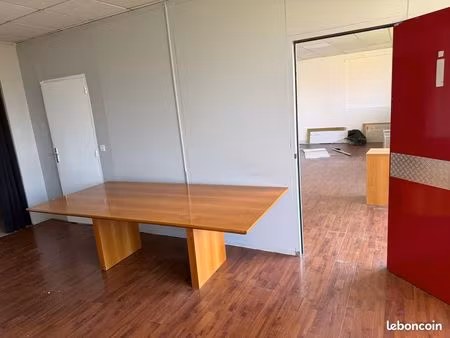 bureaux ou local commercial 250m²