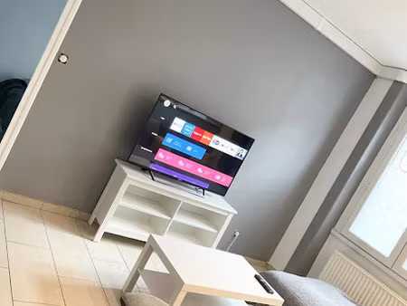 location meublée appartement 2 pièces 60 m² à saint-etienne (42000)  590 €