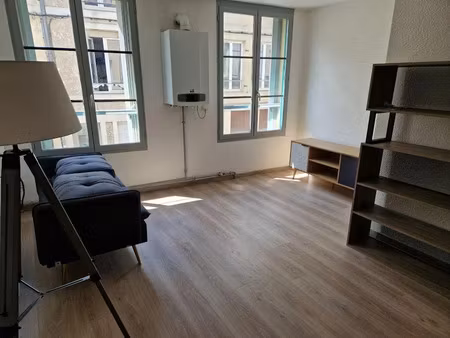 location meublée appartement 3 pièces 70 m² à verdun (55100)  560 €