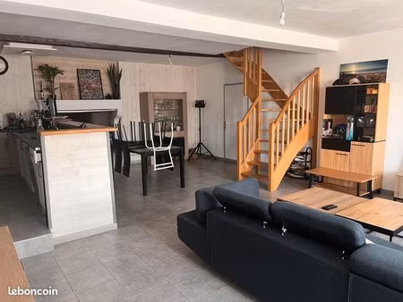 location maison de bourg