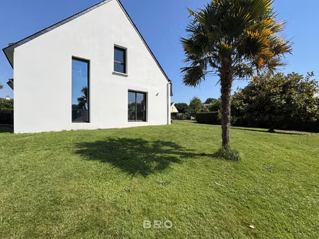 maison 5 chambres 180m 2 sous sol complet sur 1800m 2 de te