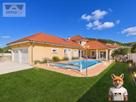 villa à rancenay de 198 m² avec piscine