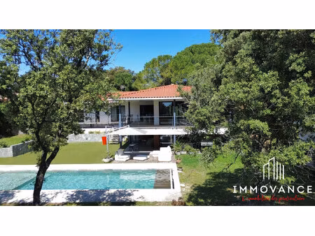 villa contemporaine 301m² sur 3065m² de parcelle