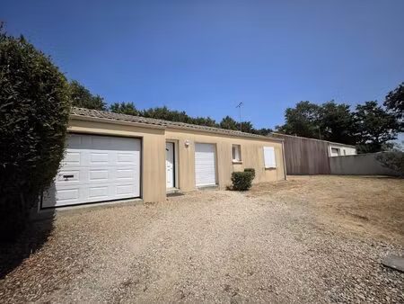 maison 3 chambres - garage - vide a l'annee