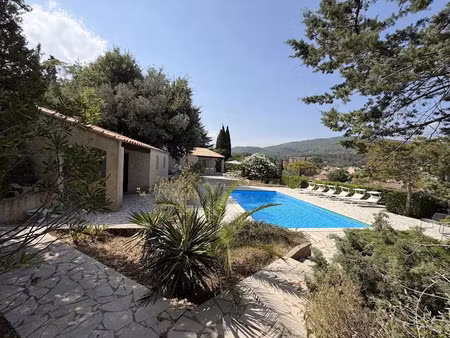 vente maison 5 pièces 108 m² à figanières (83830)  490 000 €