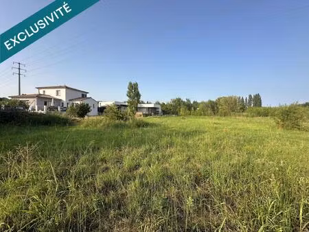 terrain agricole de plus de 9 200 m² avec forage – pézenas