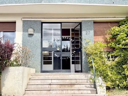 t3 traversant de 70 m² – quartier gare