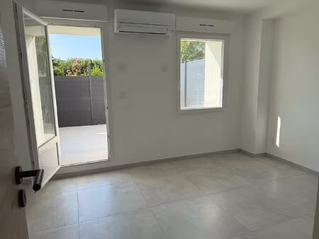 vente appartement 2 pièces  40.50m²  la crau