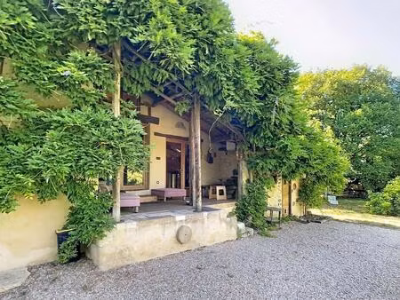 une maison qui vous enveloppe dès les premiers pas