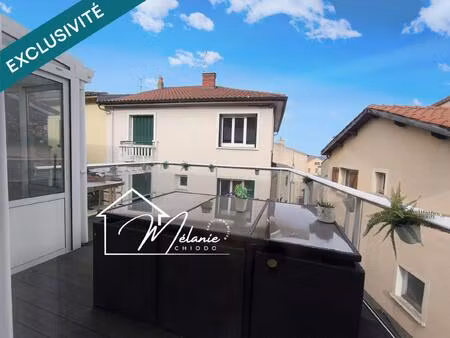 maison rénovée lumineuse spacieuse offre de beau volume avec 4 chambres et dépendance cour