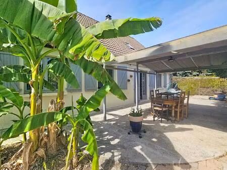 maison 8 pièces 180m² avec double garage à ste colombe