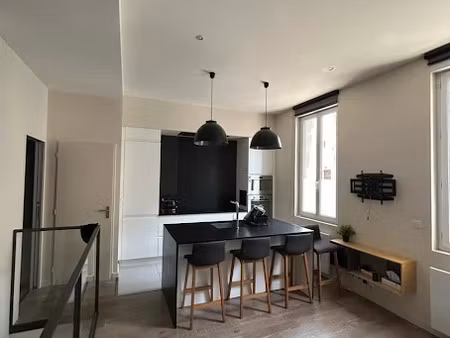 location meublée appartement 2 pièces 50 m² à bordeaux (33000)  925 €