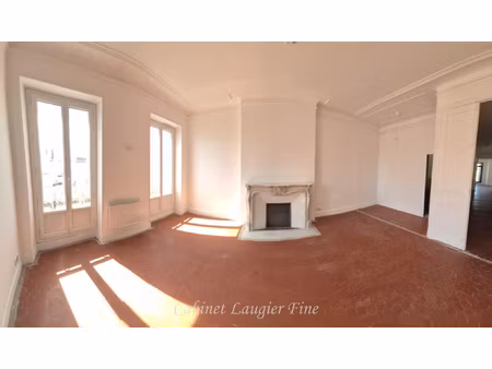 1er bd garibaldi / lycée thier- t3 de 101m2