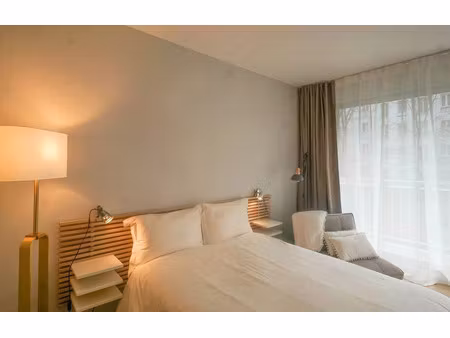 location meublée appartement 1 pièce 30 m² à paris 15ème (75015)  1 300 €