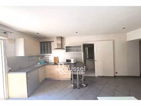 location appartement 2 pièces 40 m² à poussan (34560)