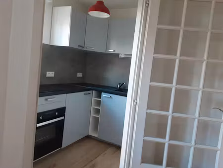 location appartement 2 pièces 38 m² à strasbourg (67000)  730 €