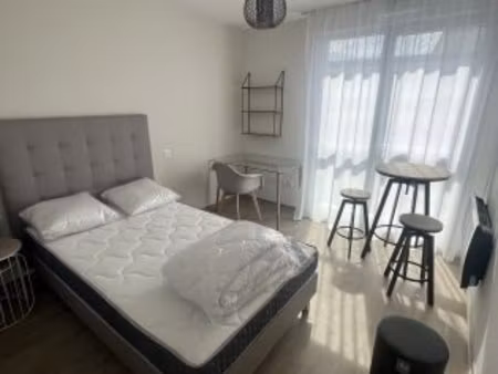 studio meublé