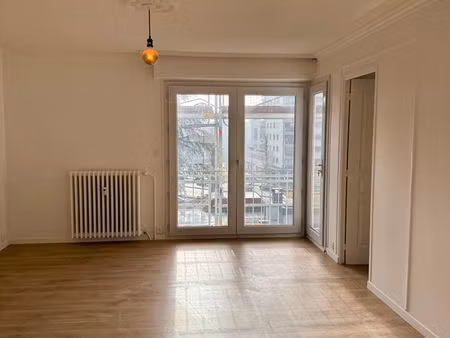 apt t5 rénové proche lac