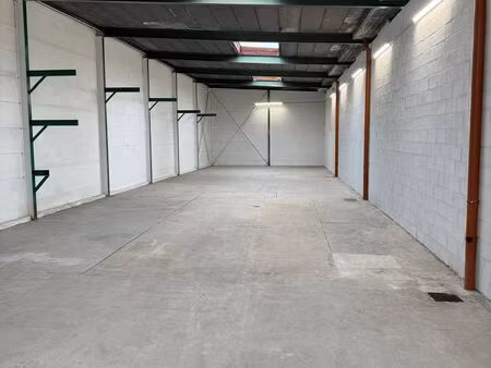 surface industrielle à louer à rue de sondeville 69 péruwelz (vwd18312)