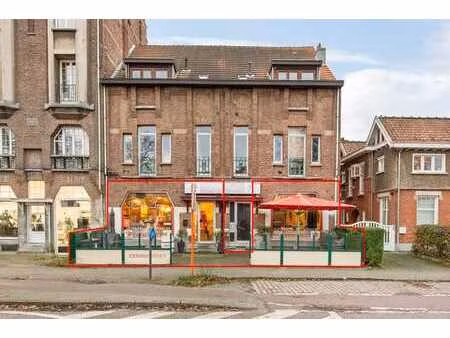 commerce - rez-de-chausée