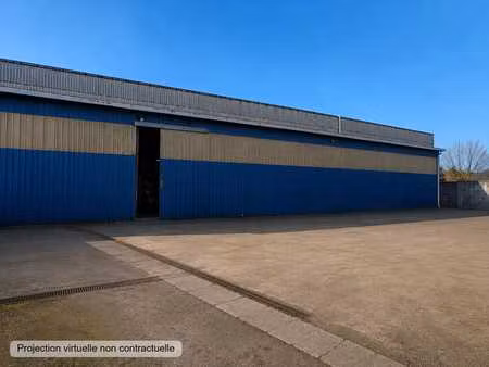 entrepôt de 500 m² avec cour de 500 m²